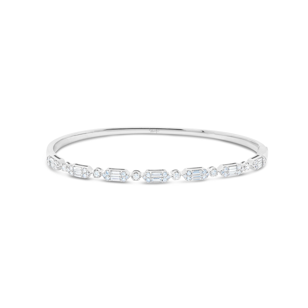 Uneek Bangle 18K White Gold BG3926W