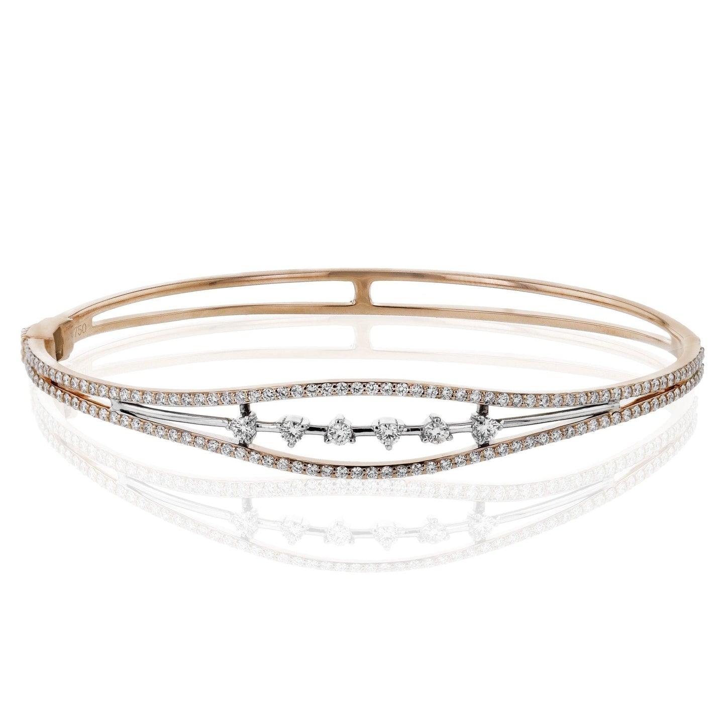Bangle in 18k Gold with Diamonds