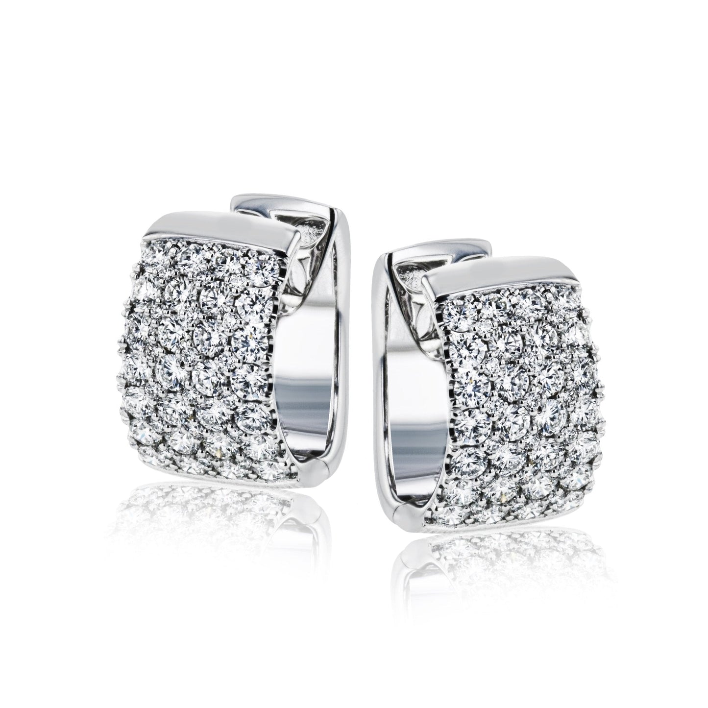 Hoop Earring in 18k Gold with Diamonds