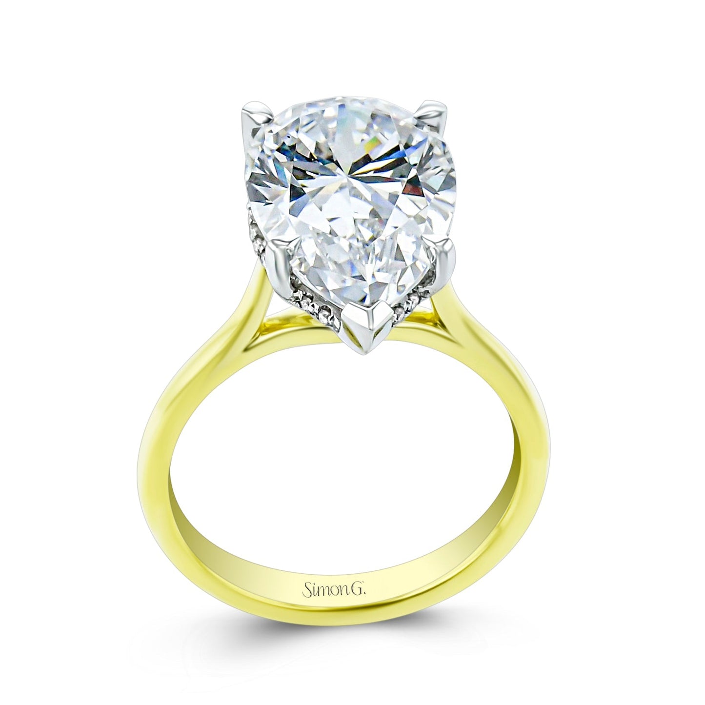 Pear-cut Hidden Halo Engagement Ring in 18k Gold with Diamonds