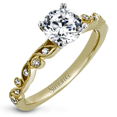 Round-cut Engagement Ring & Matching Wedding Band in 18k Gold with Diamonds