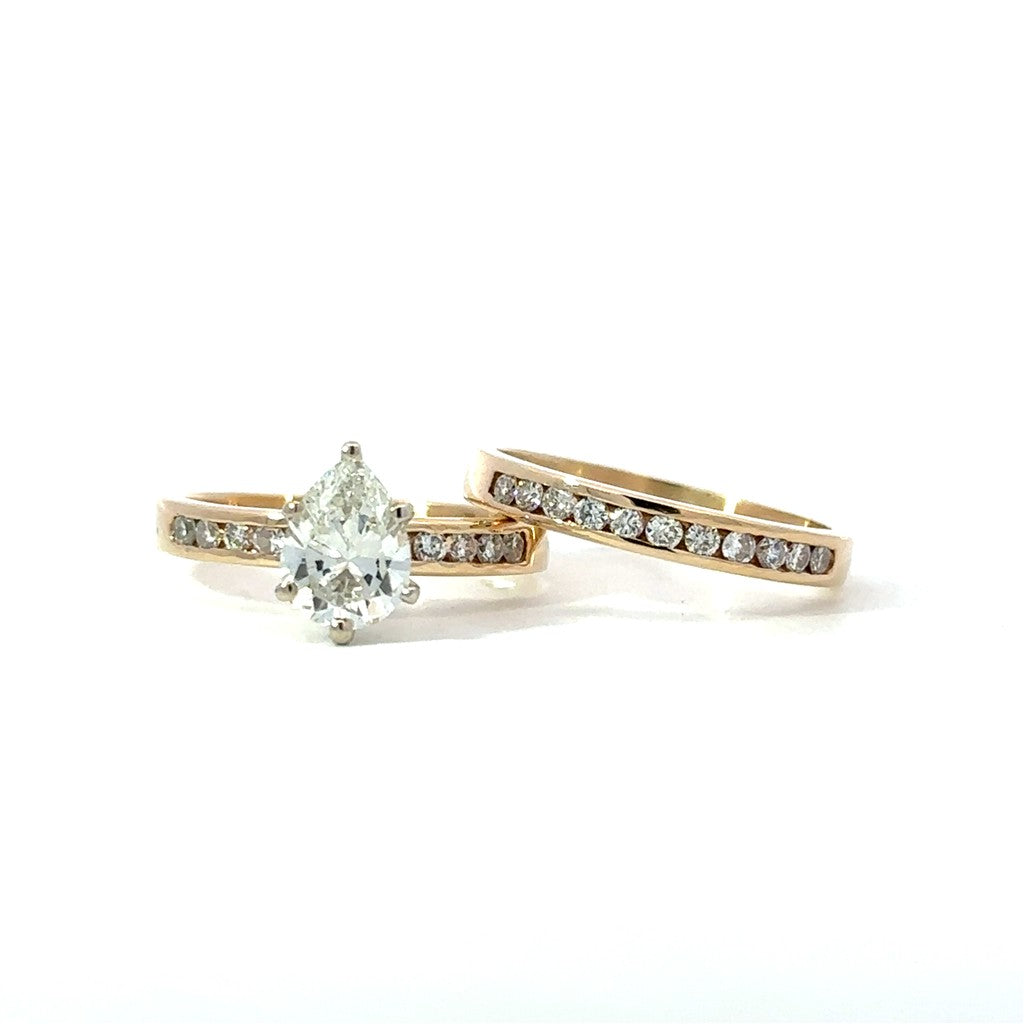Pear Shape Diamond Wedding Set in 14k Yellow Gold