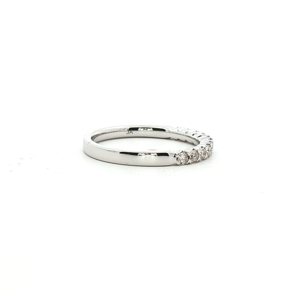 Diamond Wedding Band in 18k White Gold