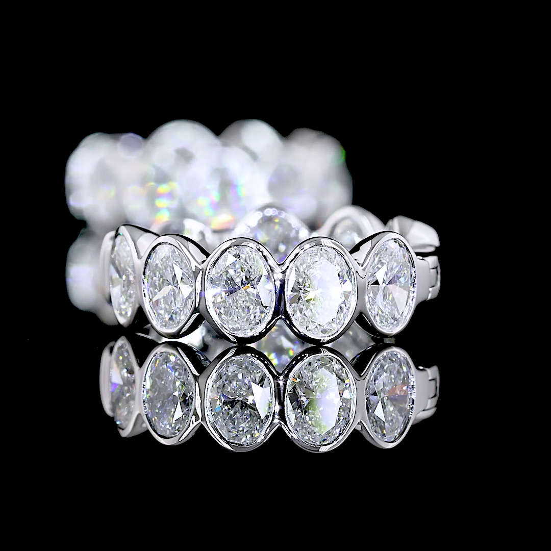 Huggies Earring Oval 14K White Gold ER7428