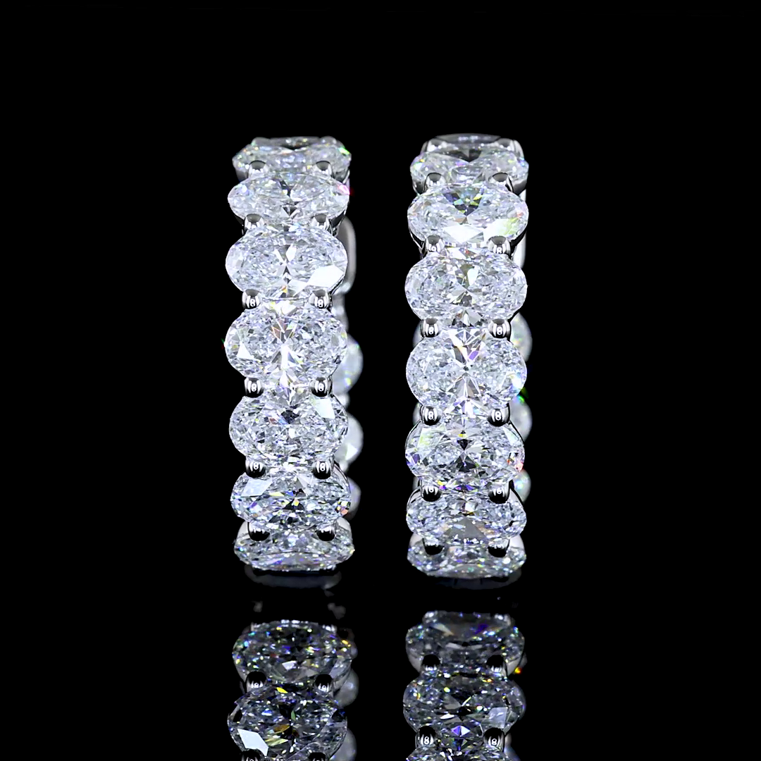 Huggies Earring Oval 14K White Gold ER7769