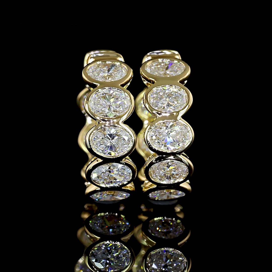 Huggies Earring Oval 14K Yellow Gold ER7848