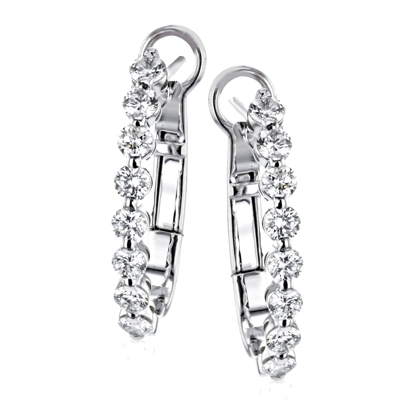 Hoop Earrings in 18k Gold with Diamonds