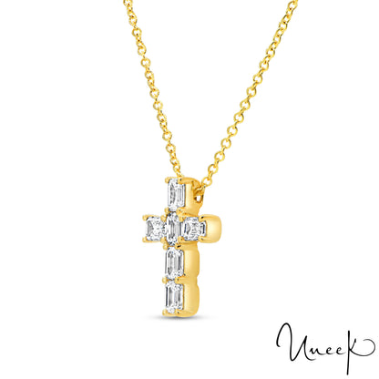 Uneek Cross Pendant 18K White Gold PN4016EC-SM