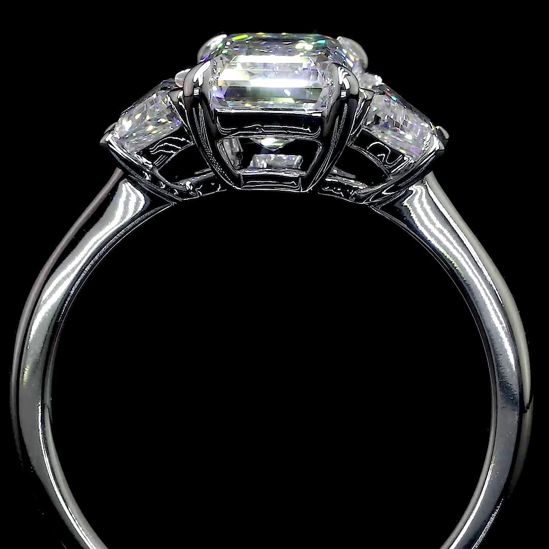 3 Stones Ring Emerald Platinum RG1692