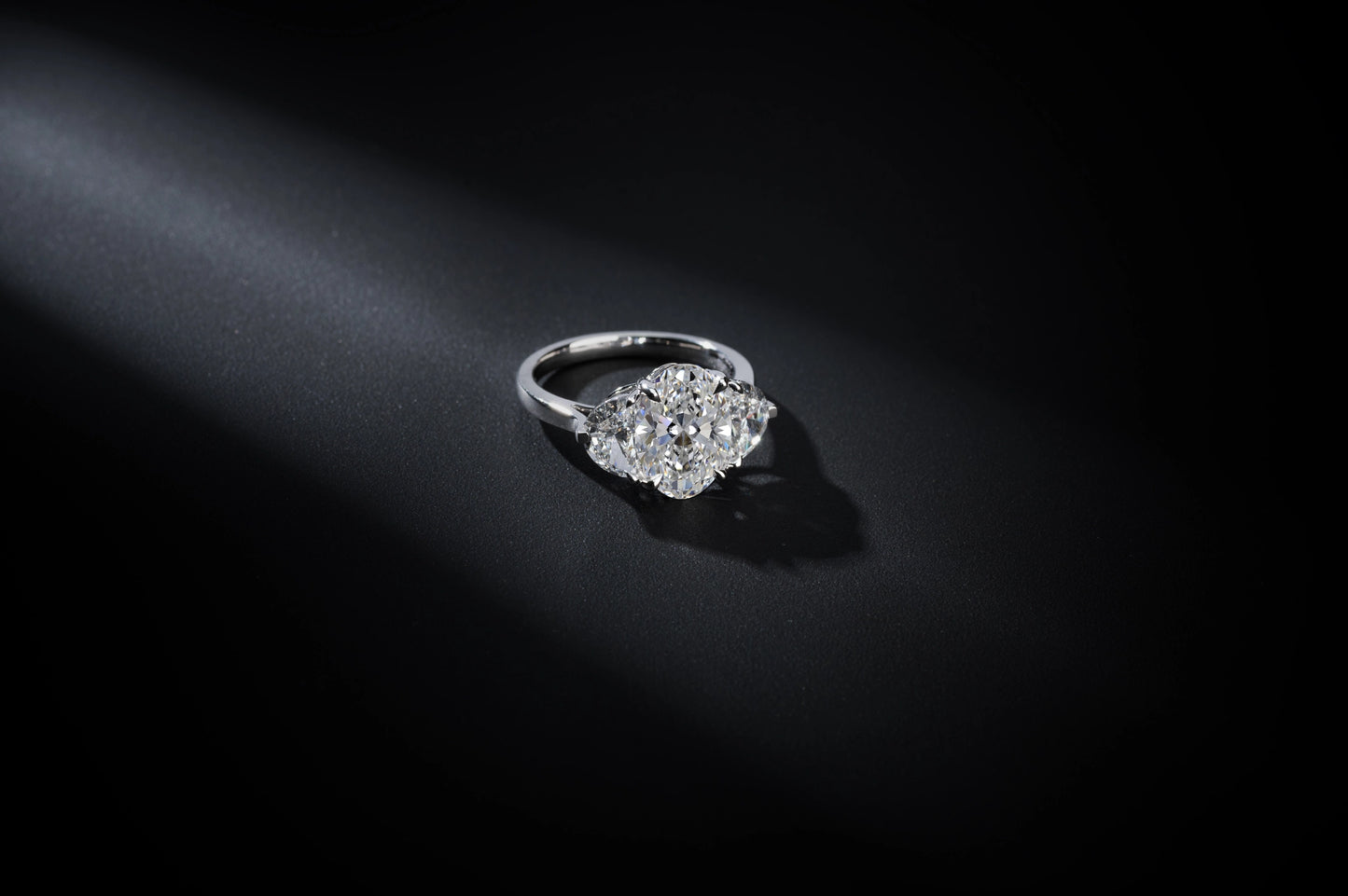 3 Stones Ring Oval 14K White Gold RG1126