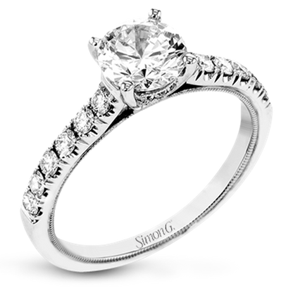 18K White Gold Round Diamond Engagement Ring