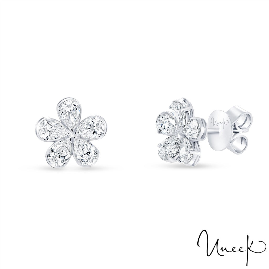 DIAMOND FLOWER EARRINGS IN WHITE GOLD