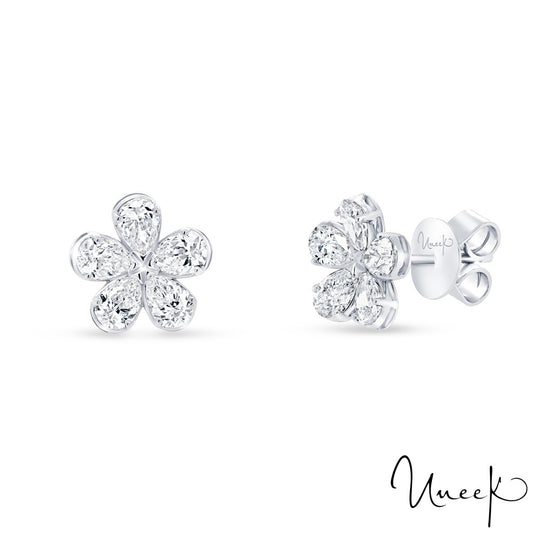 DIAMOND FLOWER EARRINGS IN WHITE GOLD