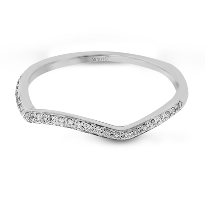 Oval-cut Criss-cross Engagement Ring & Matching Wedding Band in 18k Gold with Diamonds