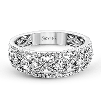 Right Hand Ring in 18k Gold with Diamonds